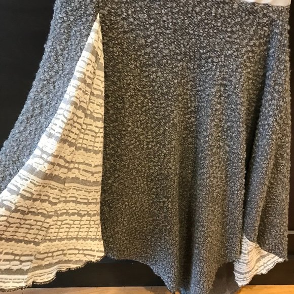 Handmade Ladies Asymmetrical slip-on skirt - Picture 3 of 7